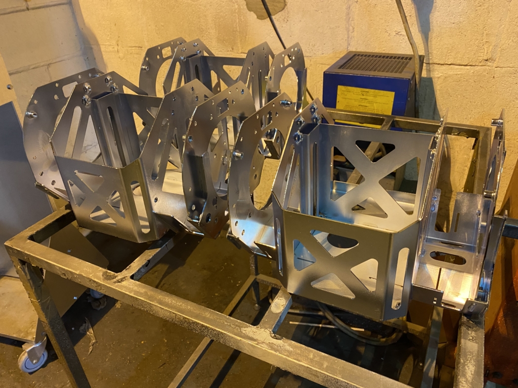 Metal components